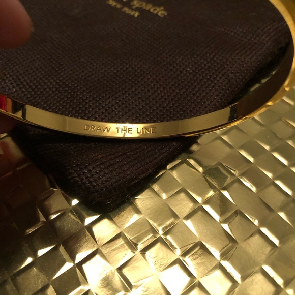 Kate Spade ‘Draw the Line’ bangle black and gold - Picture 4 of 4
